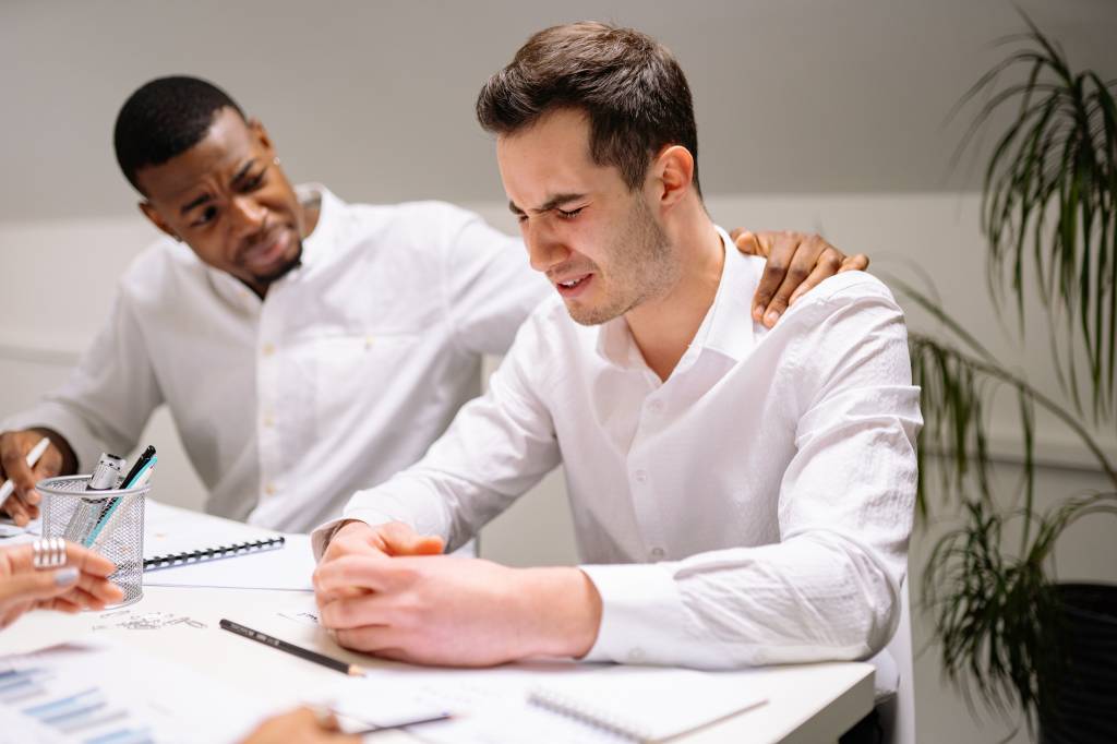 Harcèlement, conflits et souffrance au travail : quelle démarche de prévention adopter ?